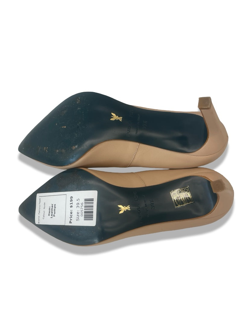 Patrizia Pepe Nude Leather Pumps. Size: 39.5