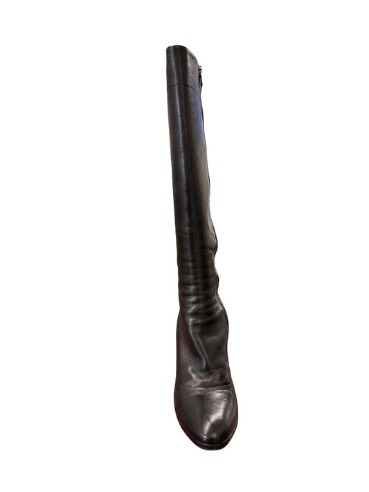 Prada Black Knee High Round Toe Stiletto Boots. Size: 40.5