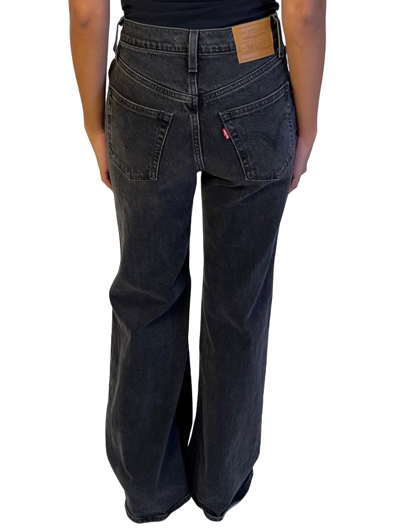 Levi's Premium Black Ribcage Bell Wide Leg Jean. Size: 25