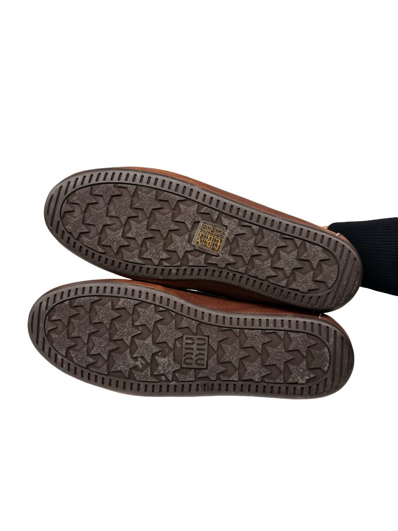 Miu Miu Brown Leather Bleach Effect Lace Up Boat Shoes. Size: 40