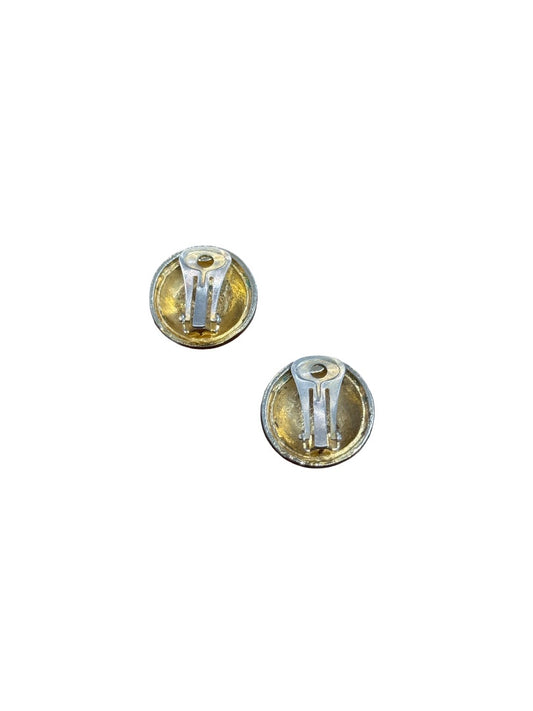 Chanel Gold Vintage CC Clip on Earrings. Size: OS