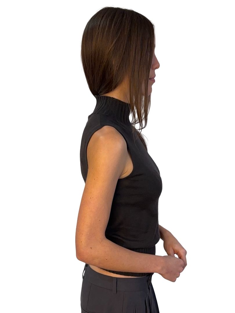 Giorgio Armani Brown Cashmere Mock Neck Sleeveless Top. Size: 44