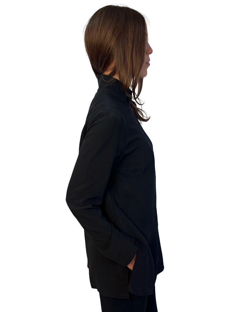Akris Black Crystal Front Lined Silk Shirt. Size: 42 F