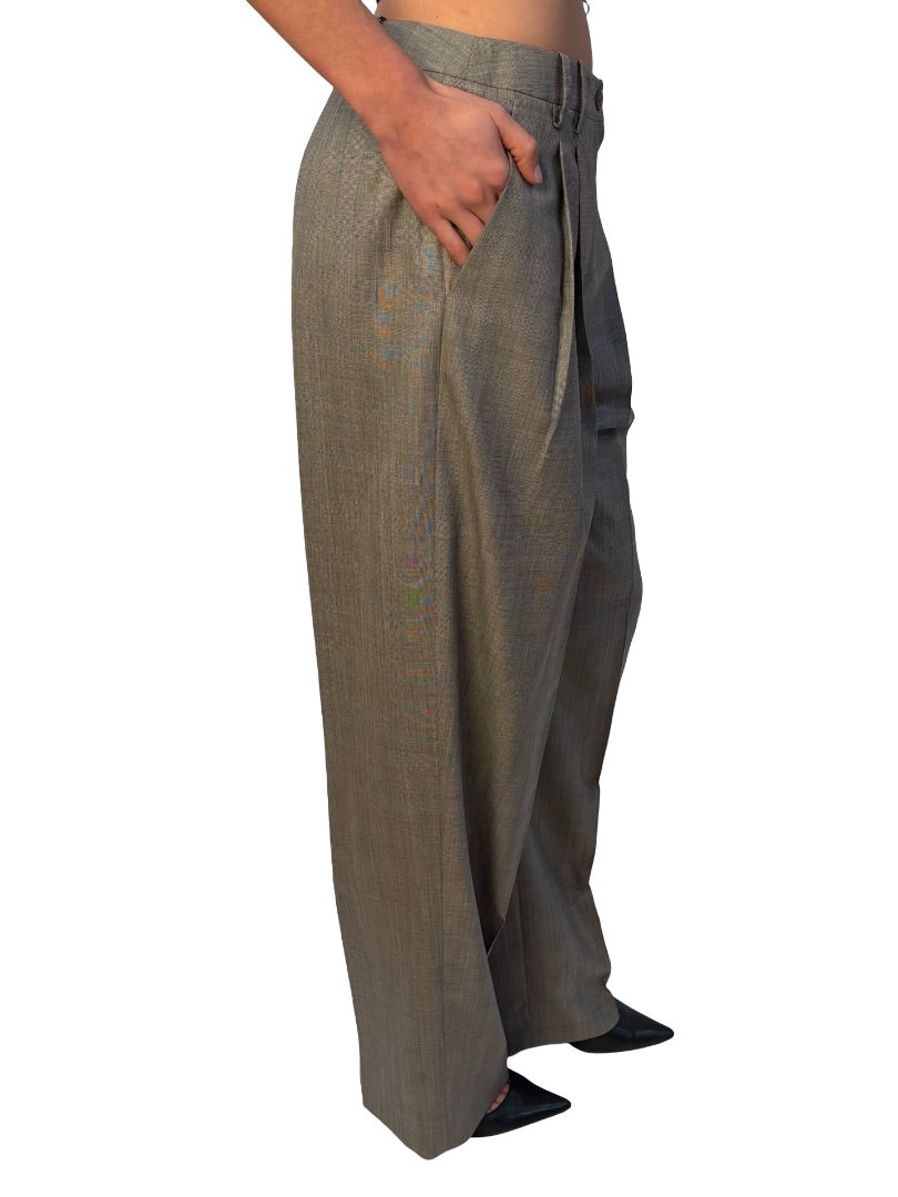 Giorgio Armani Grey Plaid Trousers w/ Double Belt Loop. Size: 42
