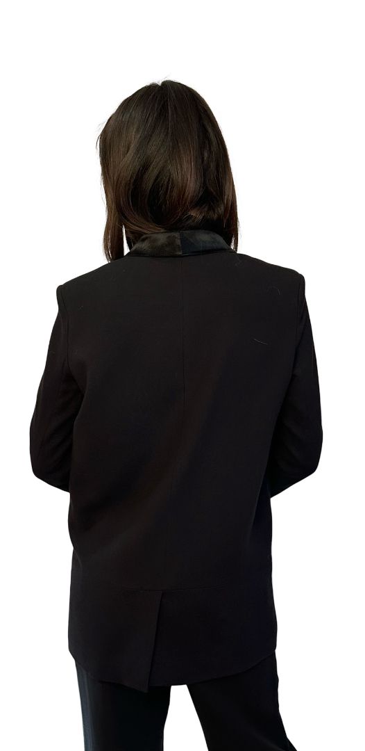 Helmut Lang Black Calf Fur Lapel Blazer. Size: 6US