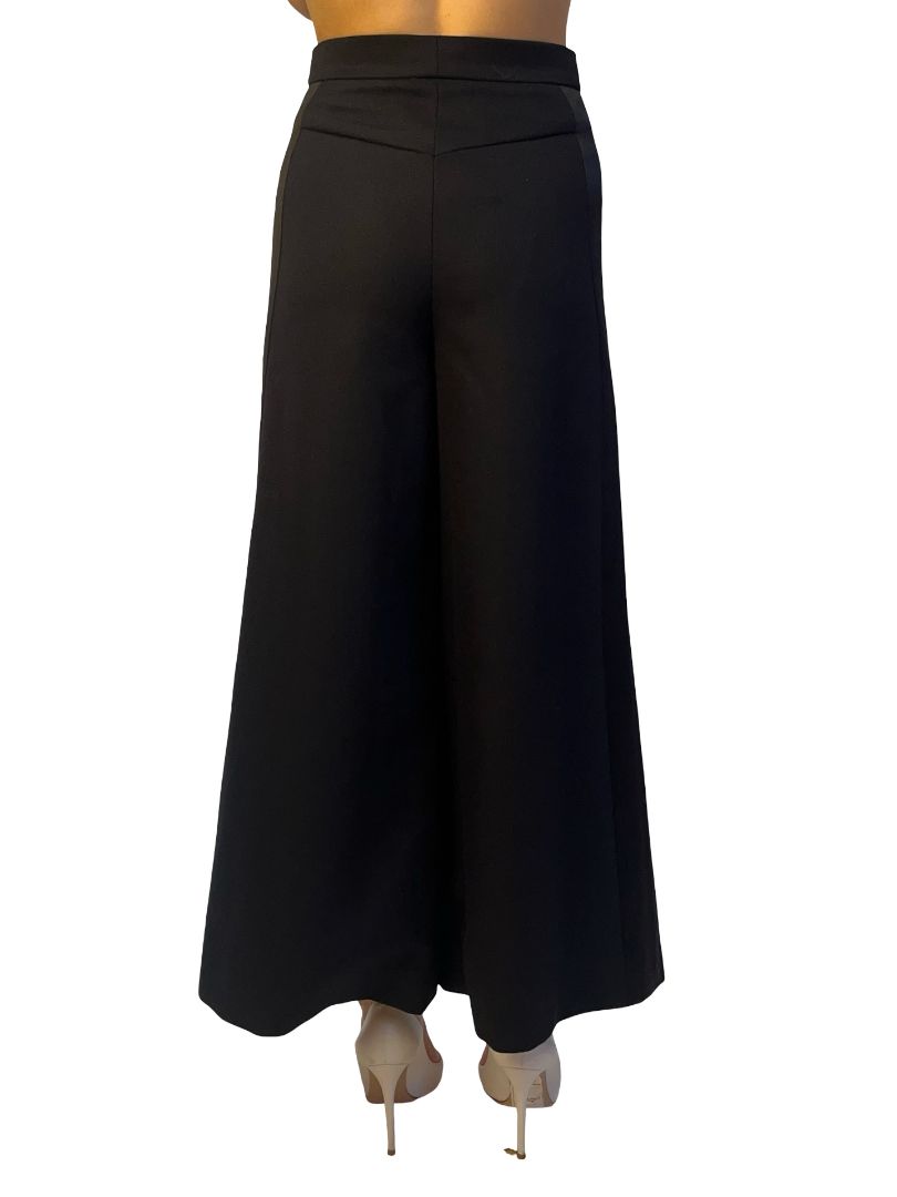 Chanel Navy/Black Wool Sailor Culottes. Size: 36