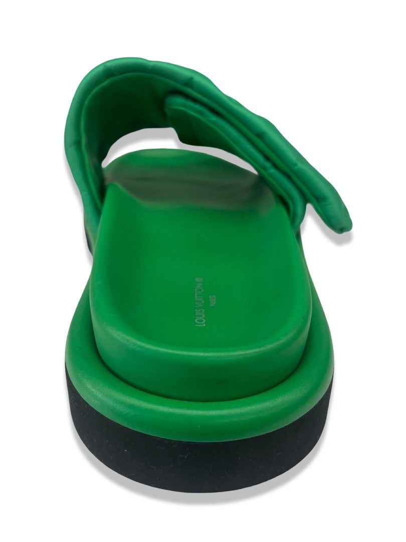 Louis Vuitton Green Technical Fabric Embossed Monogram Pool Pillow Comfort Slides. Size: 40