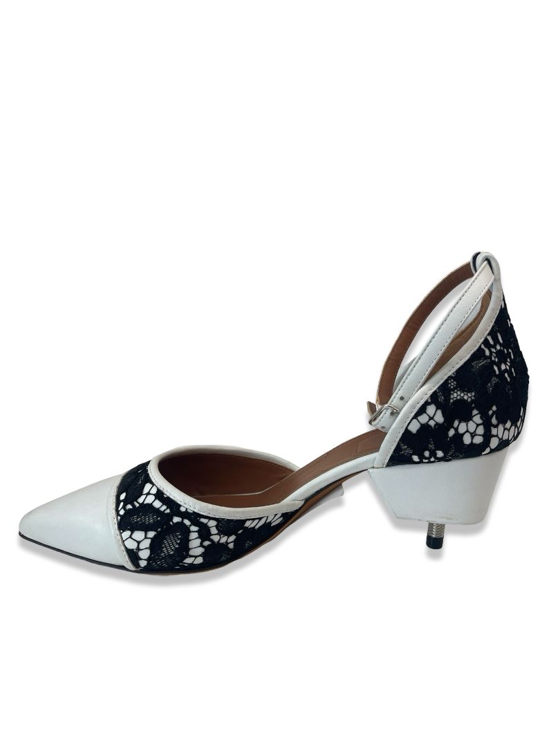 Givenchy White Lace Kitten Heels. Size: 36