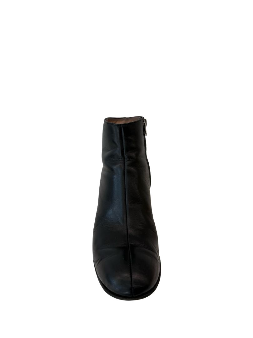 Acne Studios Black Leather Block Heel Ankle Boot. Size: 38