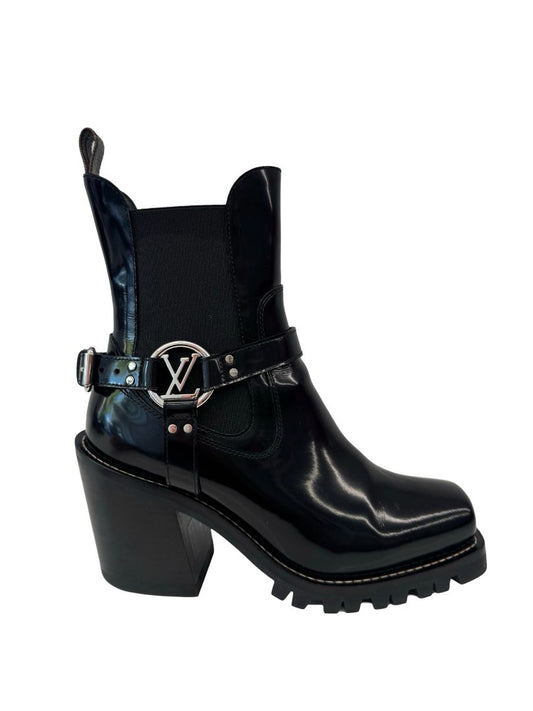 Louis Vuitton Black Patent Leather 'Limitless' Ankle Boot. Size: 39