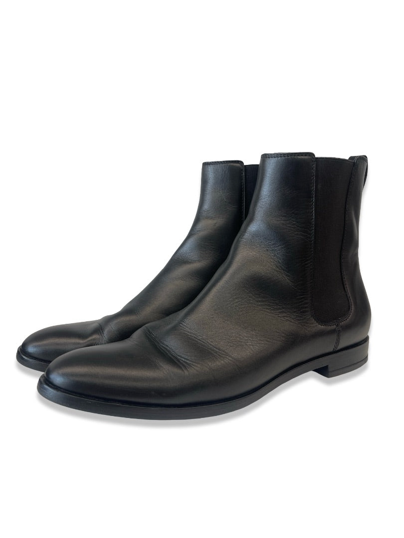 Sergio Rossi Black Leather Chelsea Ankle Boots. Size: 41