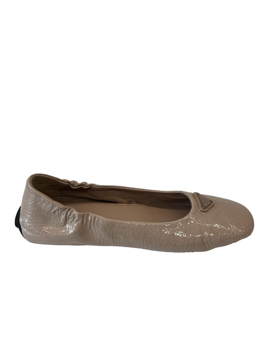 Prada Beige Patent Leather Ballerina Flats. Size: 37