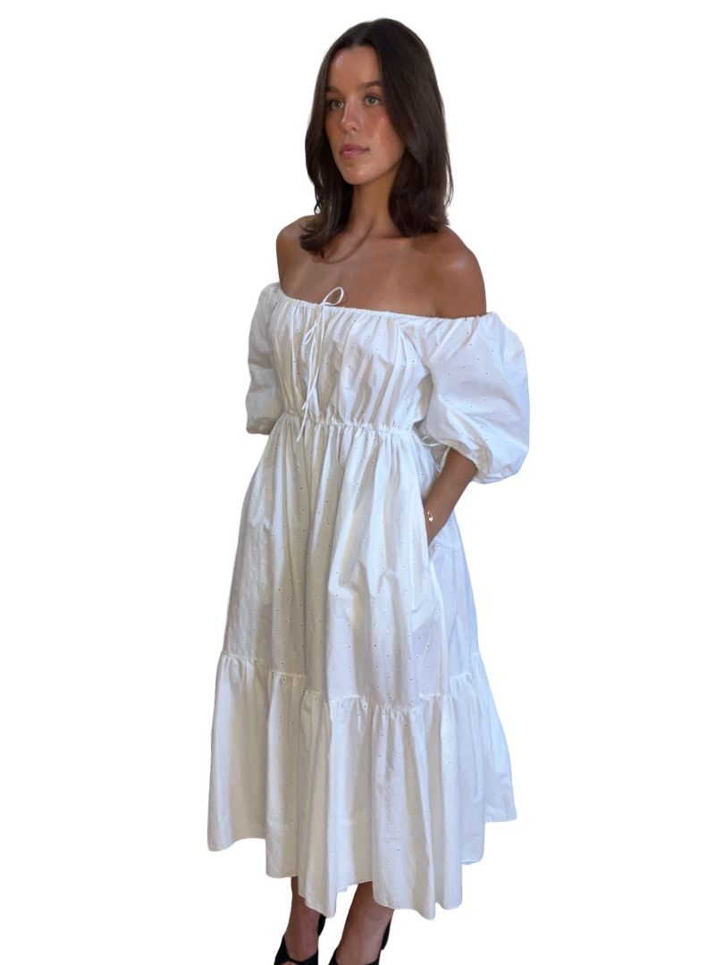 Matteau White Eyelet Short Sleeve Dress. Size: 8