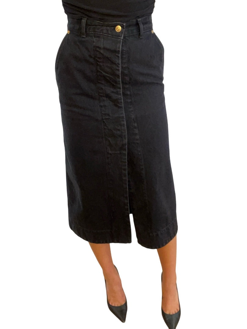 Scanlan Theodore Washed Black Denim Skirt. Size: 6