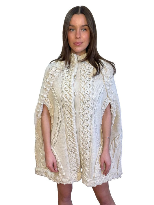 Alexander McQueen Cream Oversized Knit Poncho. Size: S