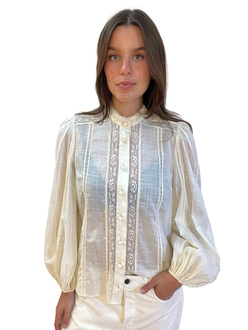 Zimmermann Cream 'Halliday Lace Trim' Shirt. Size: 1