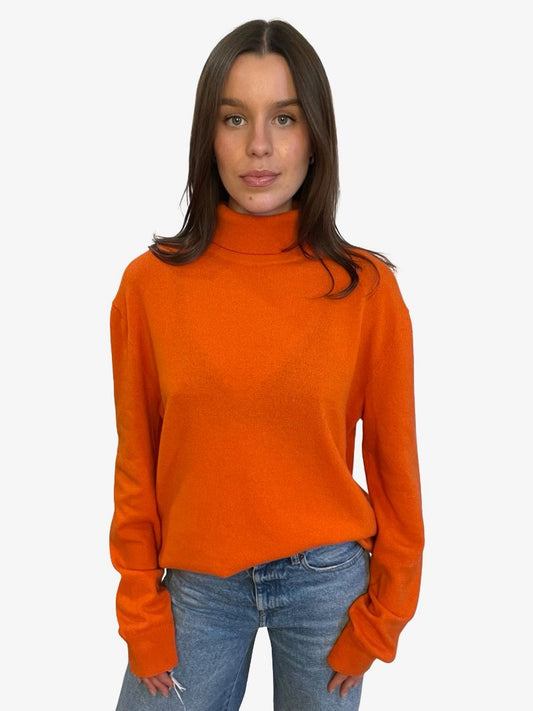 The Row Orange Cashmere Turtleneck. Size: M