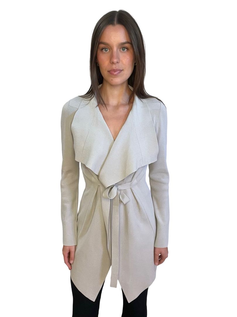 Scanlan Theodore Grey Crepe Knit Wrap Cardigan. Size: L