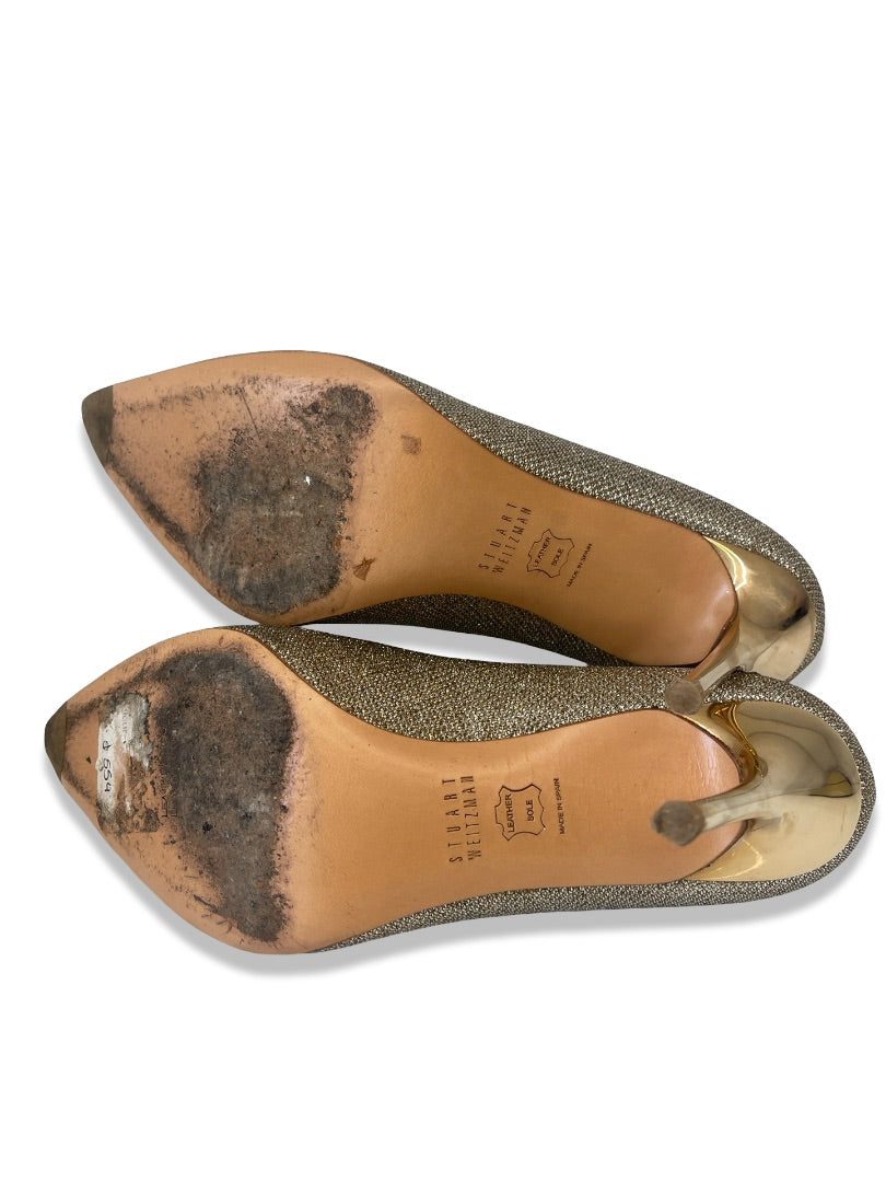 Stuart Weitzman Gold Sparkle Stiletto Heel. Size: 38.5