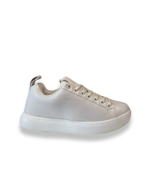 Bottega Veneta White Leather Pillow Sneakers. Size: 39