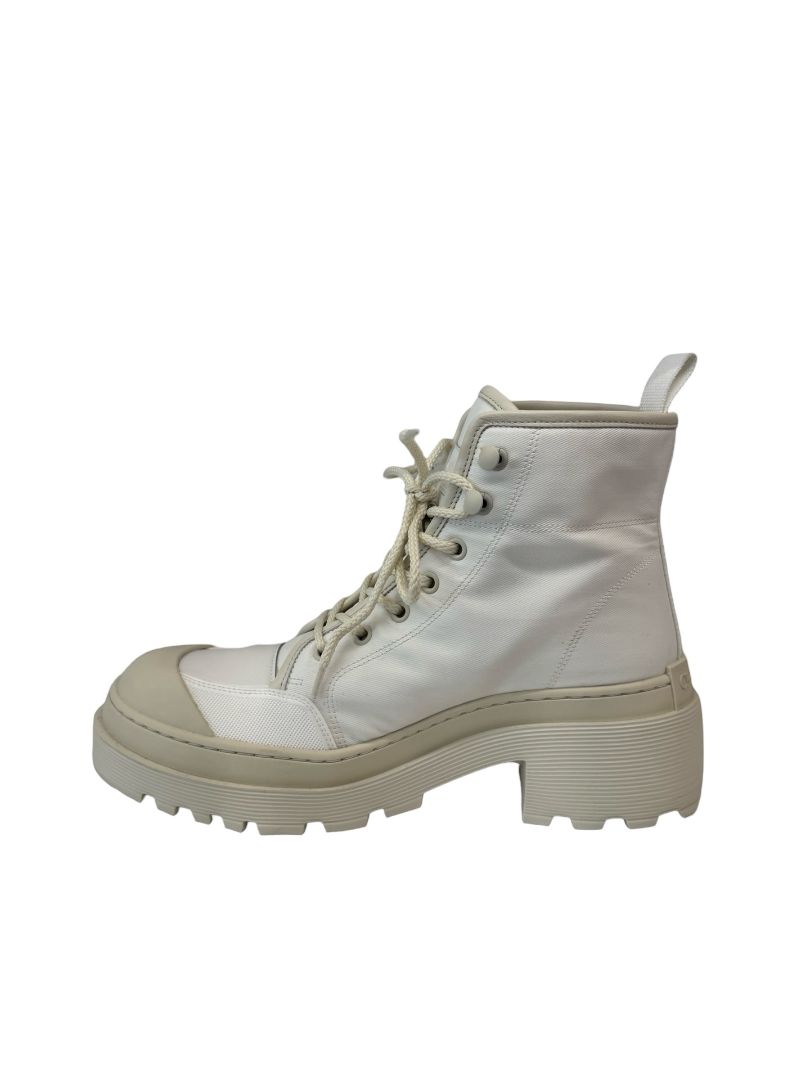Christian Dior White Cloth Combat Ankle Boots. Size: 39