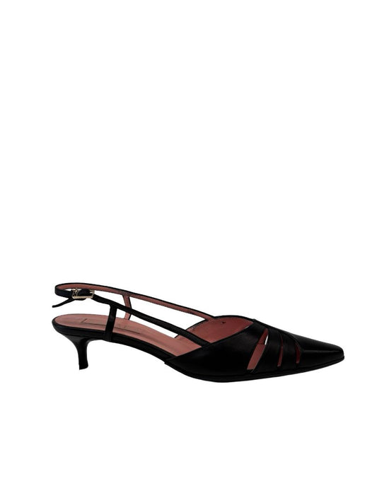 Escada Black Leather Slingback Heel. Size: 38.5