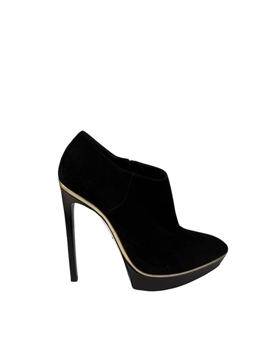 Saint Laurent Black Janis Boot. Size: 38