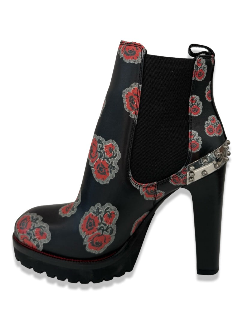 Alexander McQueen Black Poppy Heeled Low Boots. Size: 35