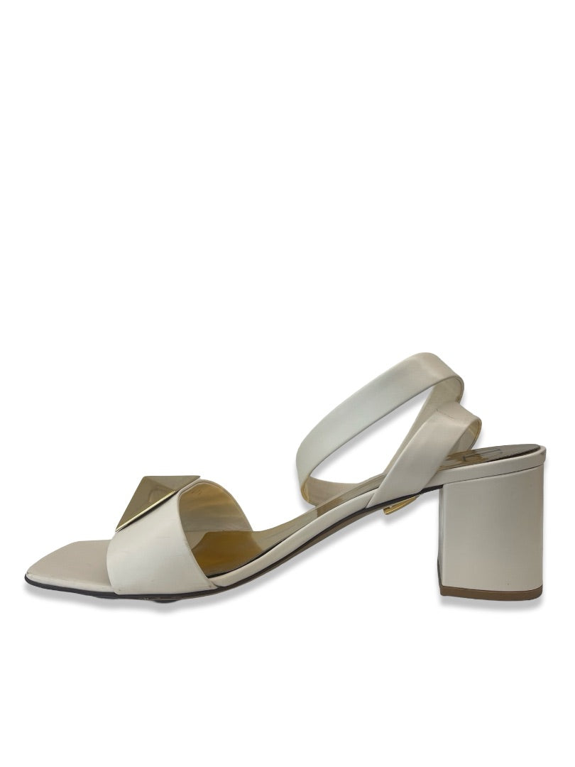 Valentino Garavani Cream/Gold 60mm One Stud Pyramid Pumps. Size: 41.5