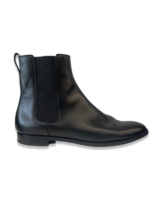 Sergio Rossi Black Leather Chelsea Ankle Boots. Size: 41