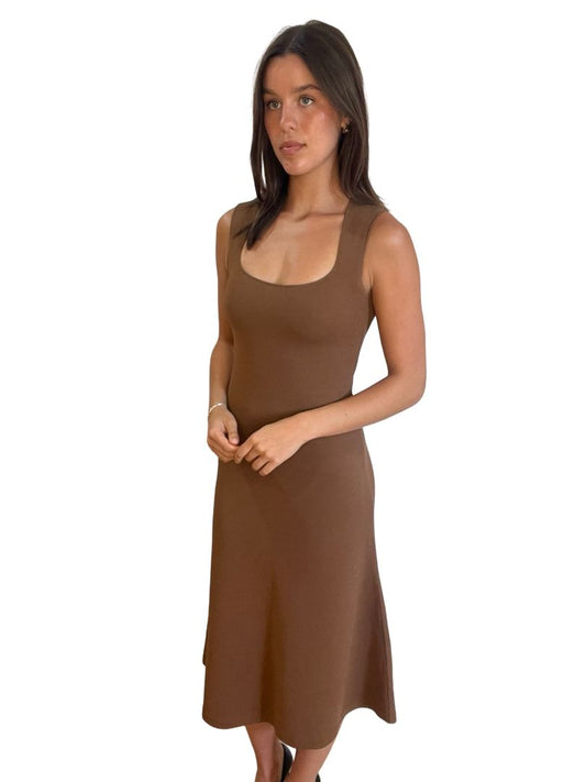 Stella McCartney Brown Square Neck Flared Knit Dress. Size: 40