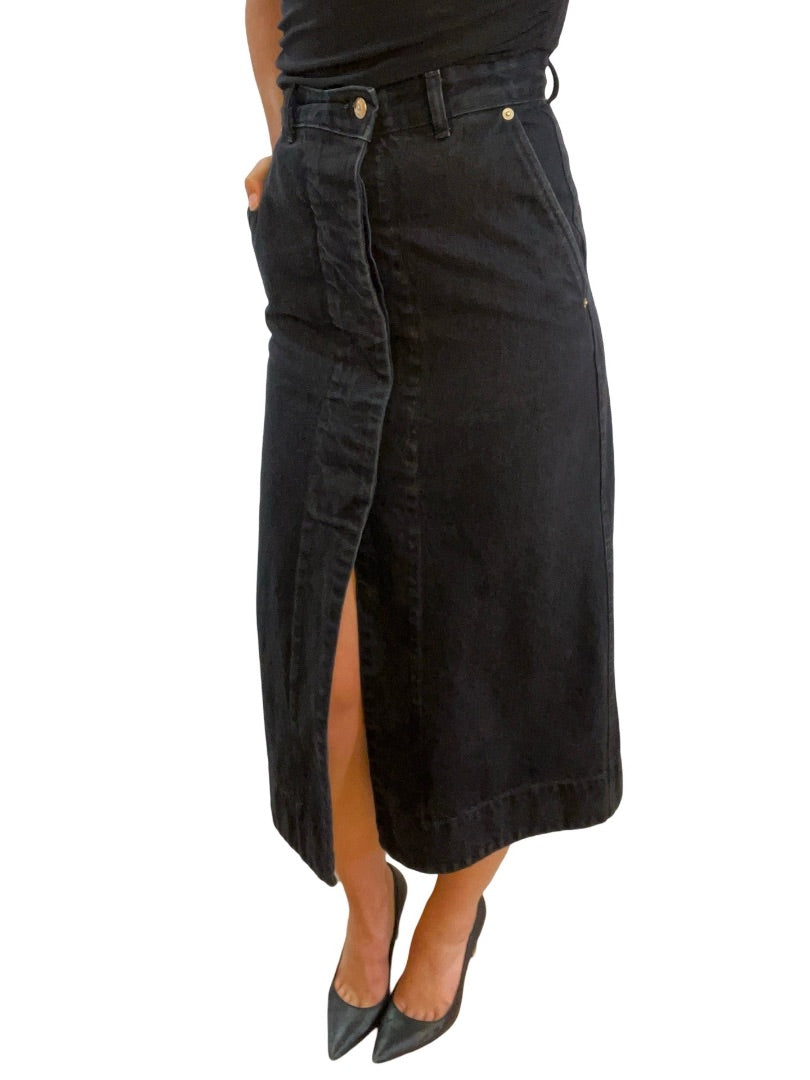 Scanlan Theodore Washed Black Denim Skirt. Size: 6