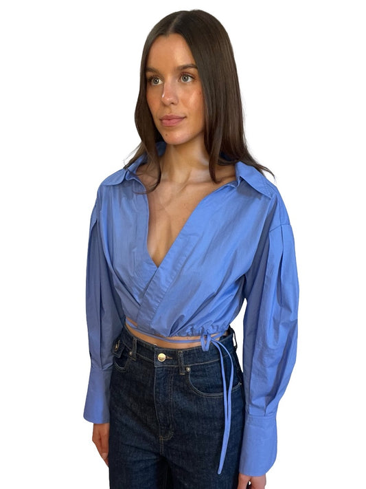 Scanlan Theodore Cornflower Blue Cropped Shirt w/ Elastic Hem. Size: 6