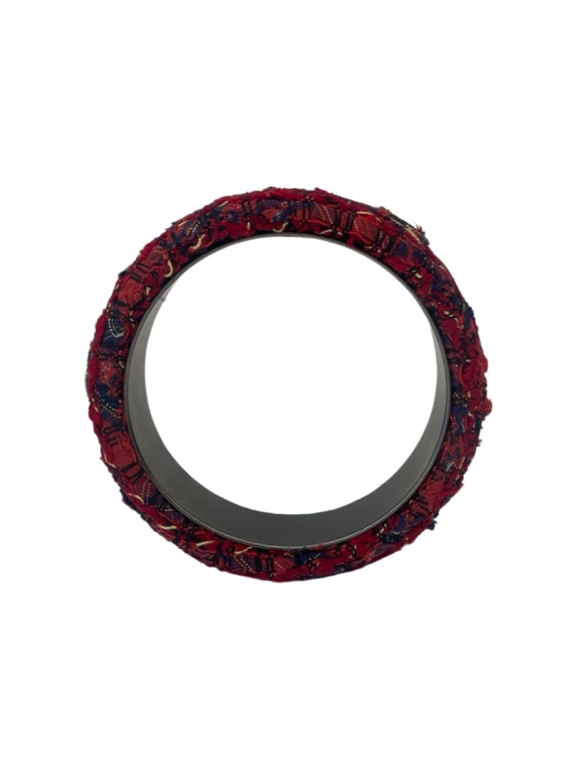 Chanel Red & Blue CC Tweed Bangle. Size: