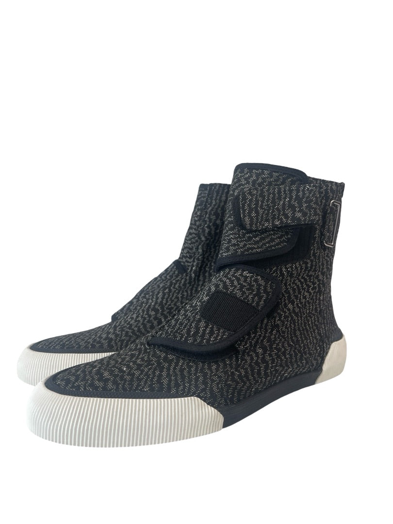 Lanvin Black / White High Top Velcro Sneaker. Size: 7
