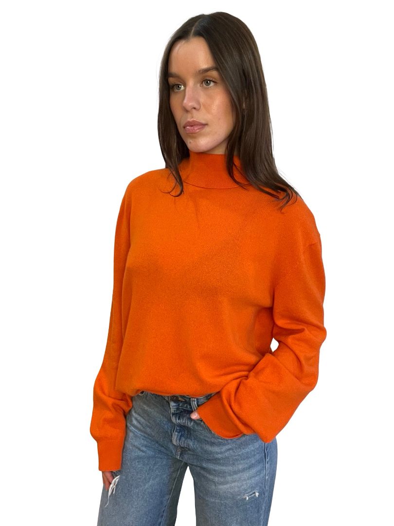 The Row Orange Cashmere Turtleneck. Size: M