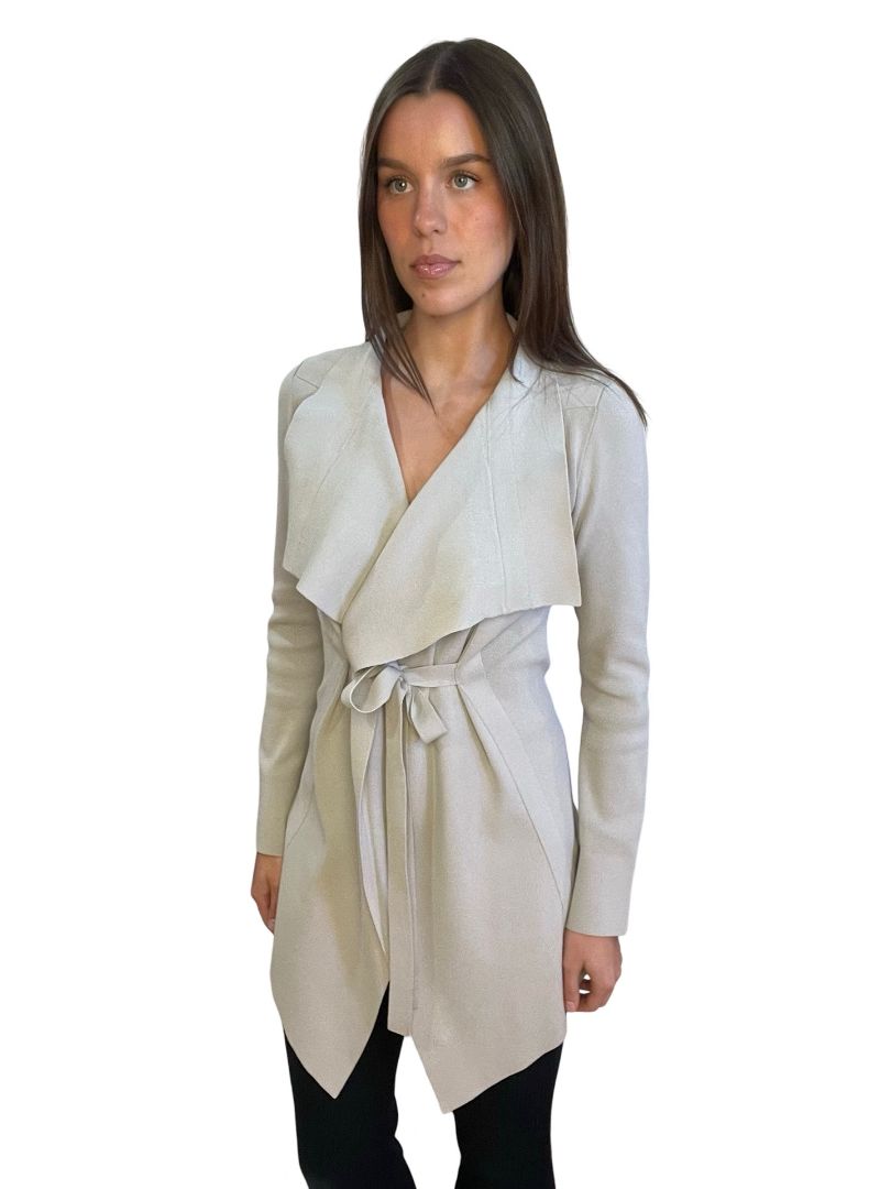 Scanlan Theodore Grey Crepe Knit Wrap Cardigan. Size: L