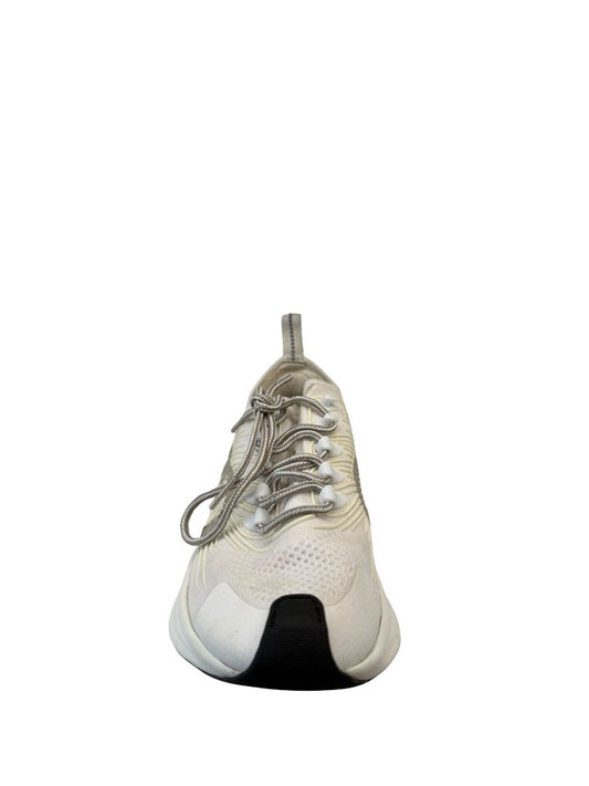 Gucci White 'Run' Trainers. Size: 38.5