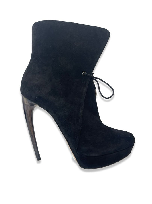 Givenchy Black Suede Boots with Curved Heel. Size: 37