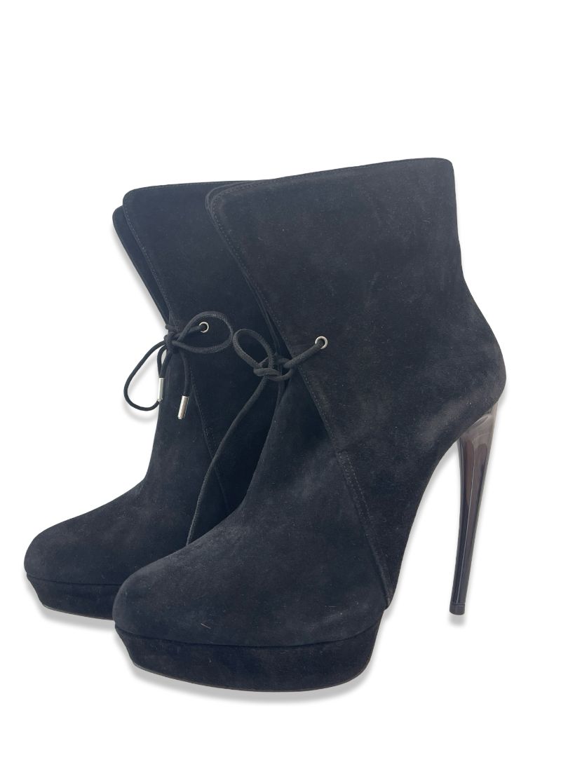 Givenchy Black Suede Boots with Curved Heel. Size: 37