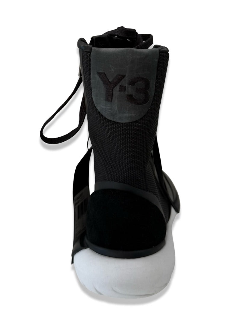 Y-3 Black 'Qasa Boot' Sneakers. Size: 6.5 M