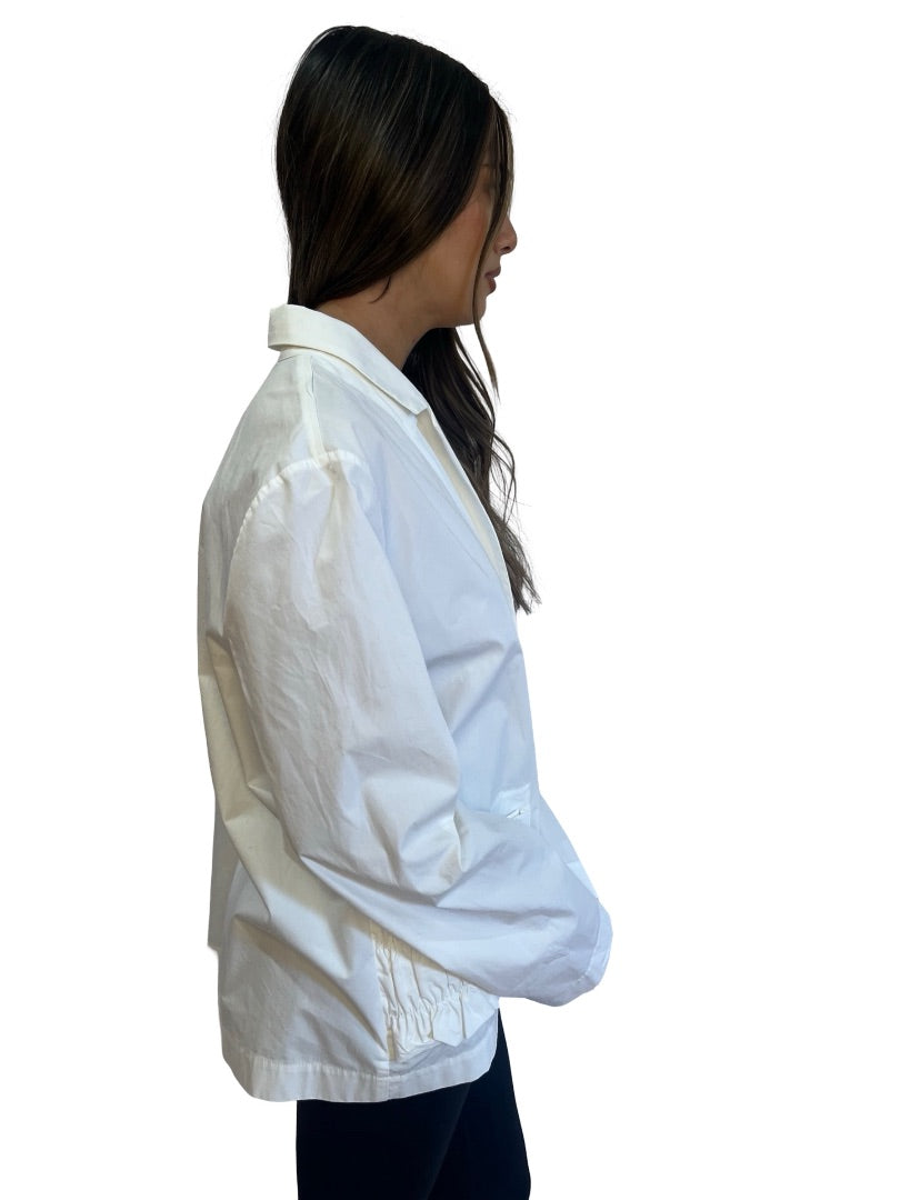 Lee Mathews White Ruffle Pocket Shirt. Size: 3