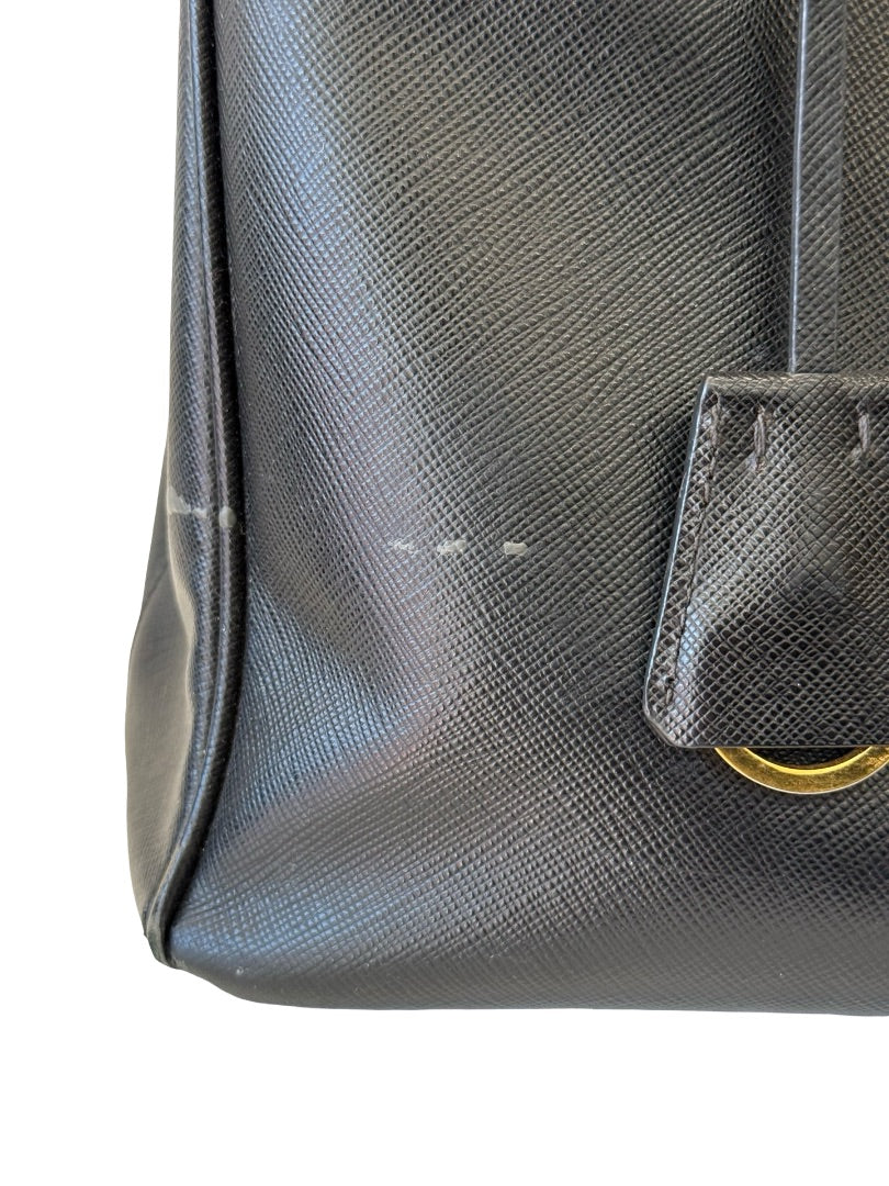 Prada Black 'Galleria' Saffiano Leather Handbag. Size: Large