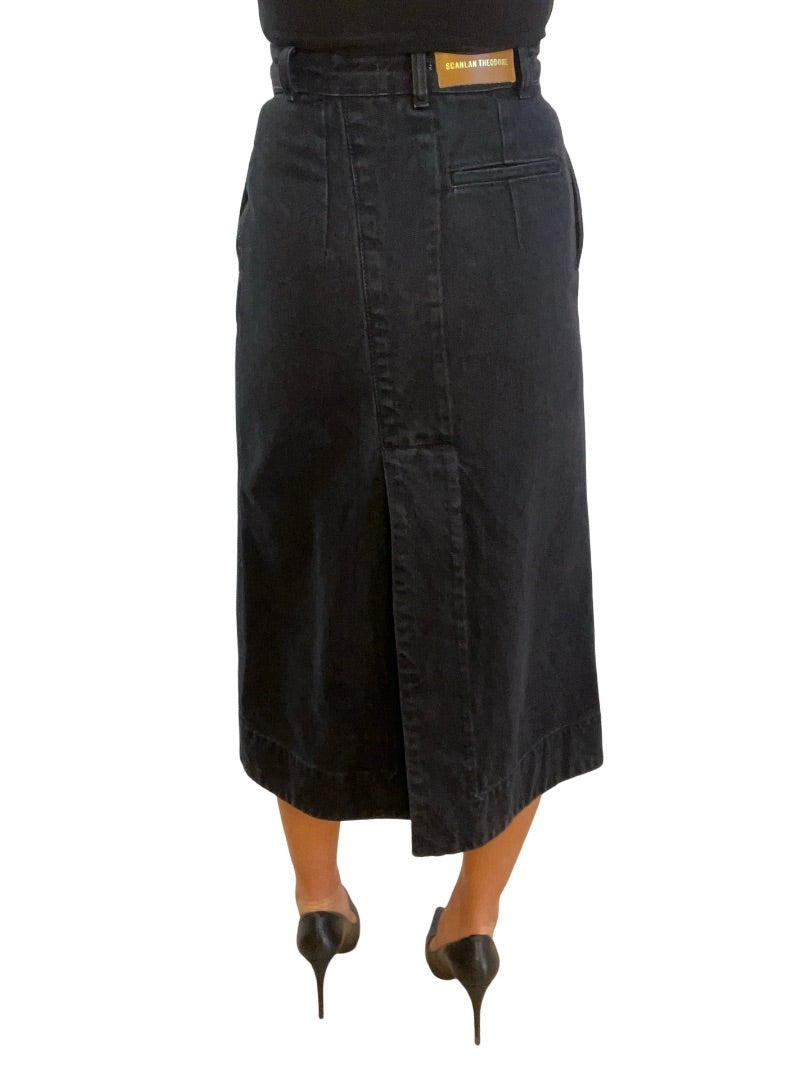 Scanlan Theodore Washed Black Denim Skirt. Size: 6