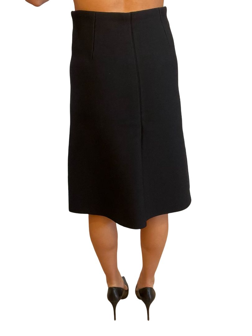 Scanlan Theodore Black Crepe Knit Flare Skirt. Size: S