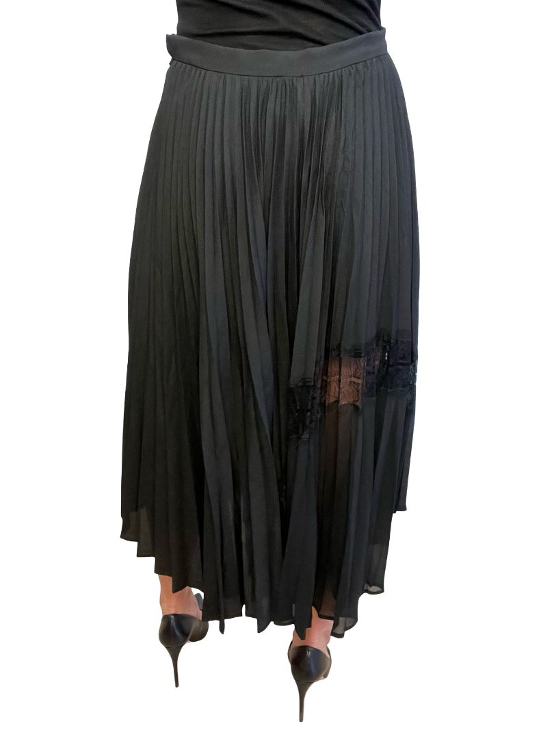 Husk Black Pleated Skirt w/ Lace Detailing. Size: 2