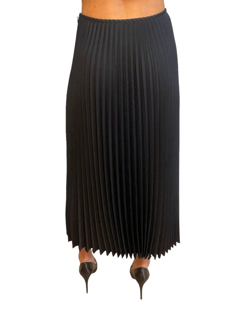 Scanlan Theodore Navy Pleated Maxi Skirt. Size: 8