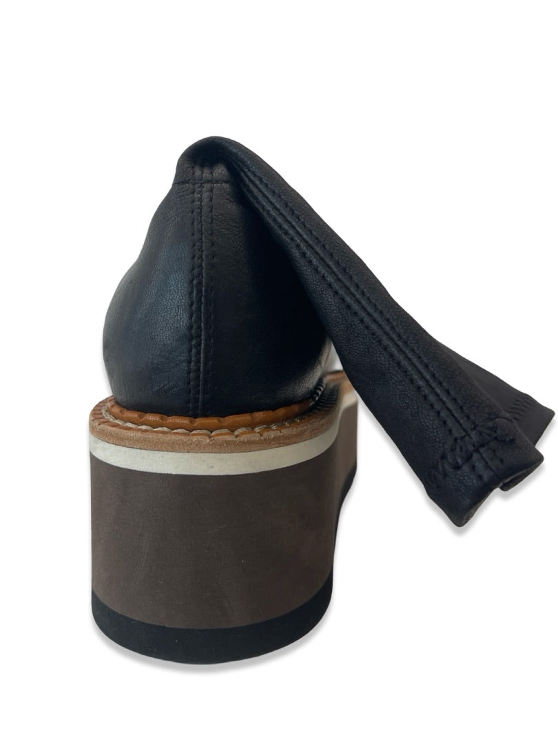 Clergerie Black Flatform Leather Ankle Boots. Size: 7