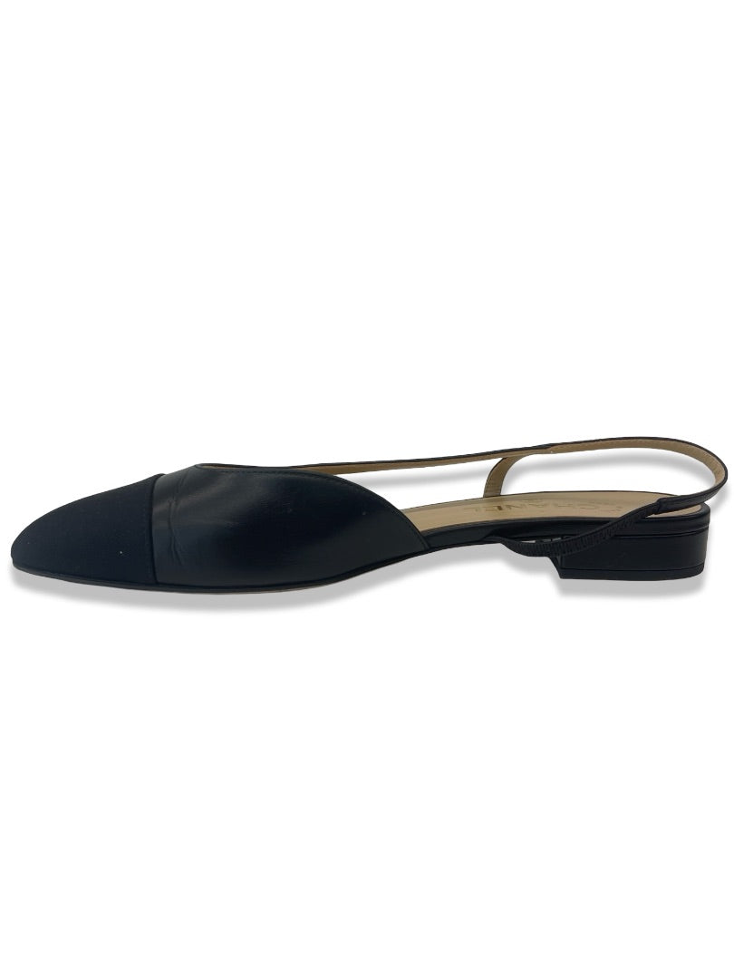 Chanel Black Leather Slingback Flats. Size: 41.5 C