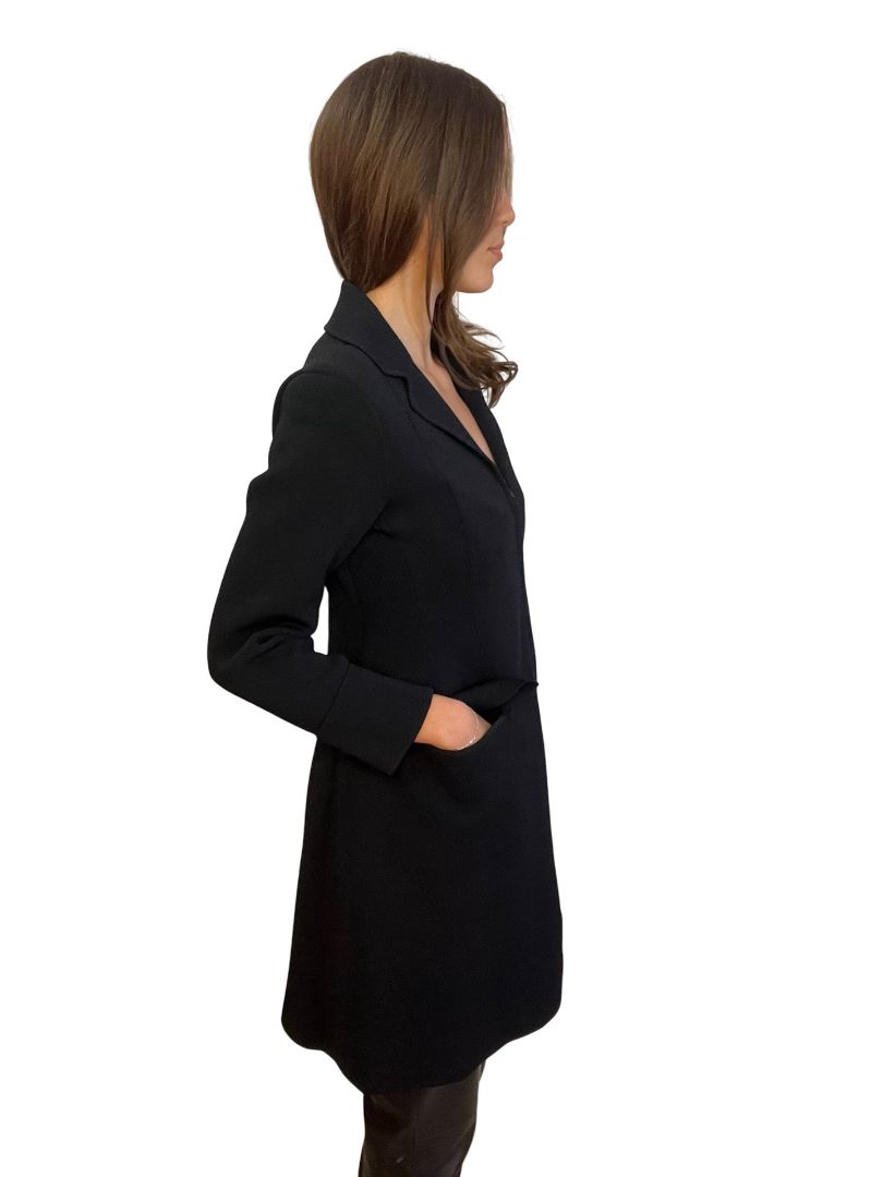 Scanlan Theodore Black Crepe Knit Coat. Size: M